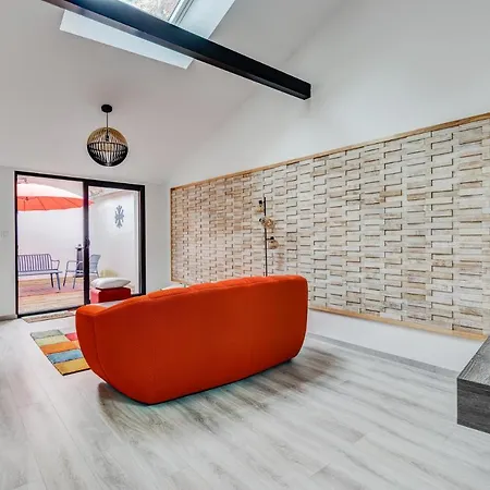 Prázdninový dům Espaces 55, Maison De Au Centre De