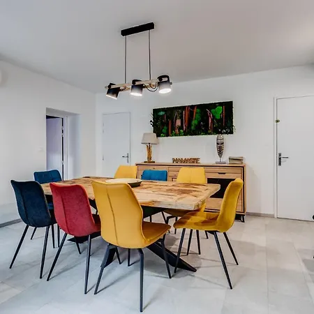 Prázdninový dům Espaces 55, Maison De Au Centre De